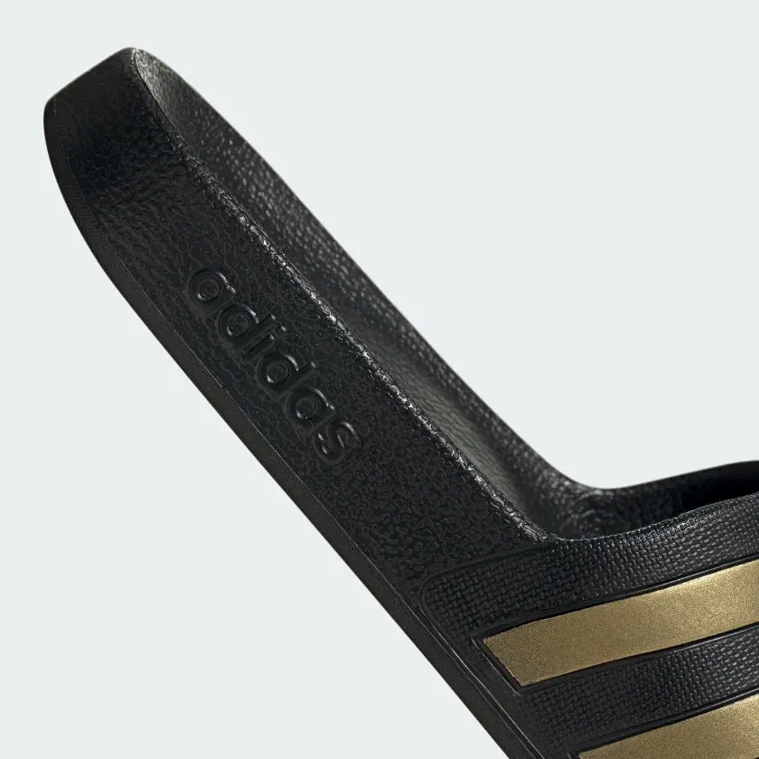 Adilette Aqua Slides