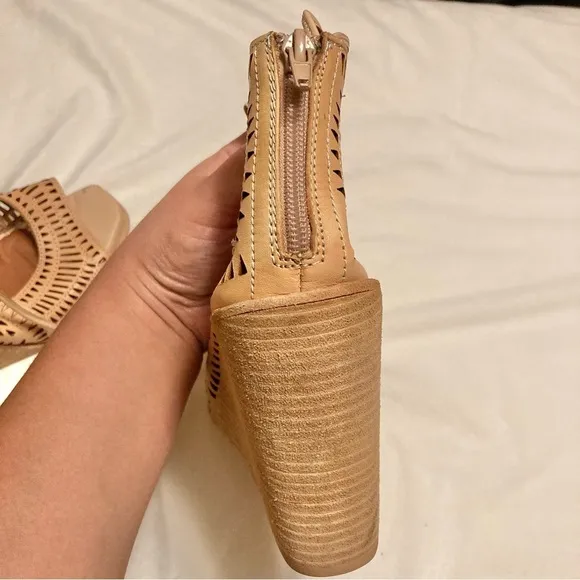 Jeffrey Campbell Womens 10 Rayos Perforated Wedge Sandal Tan Lace Up Die Cut